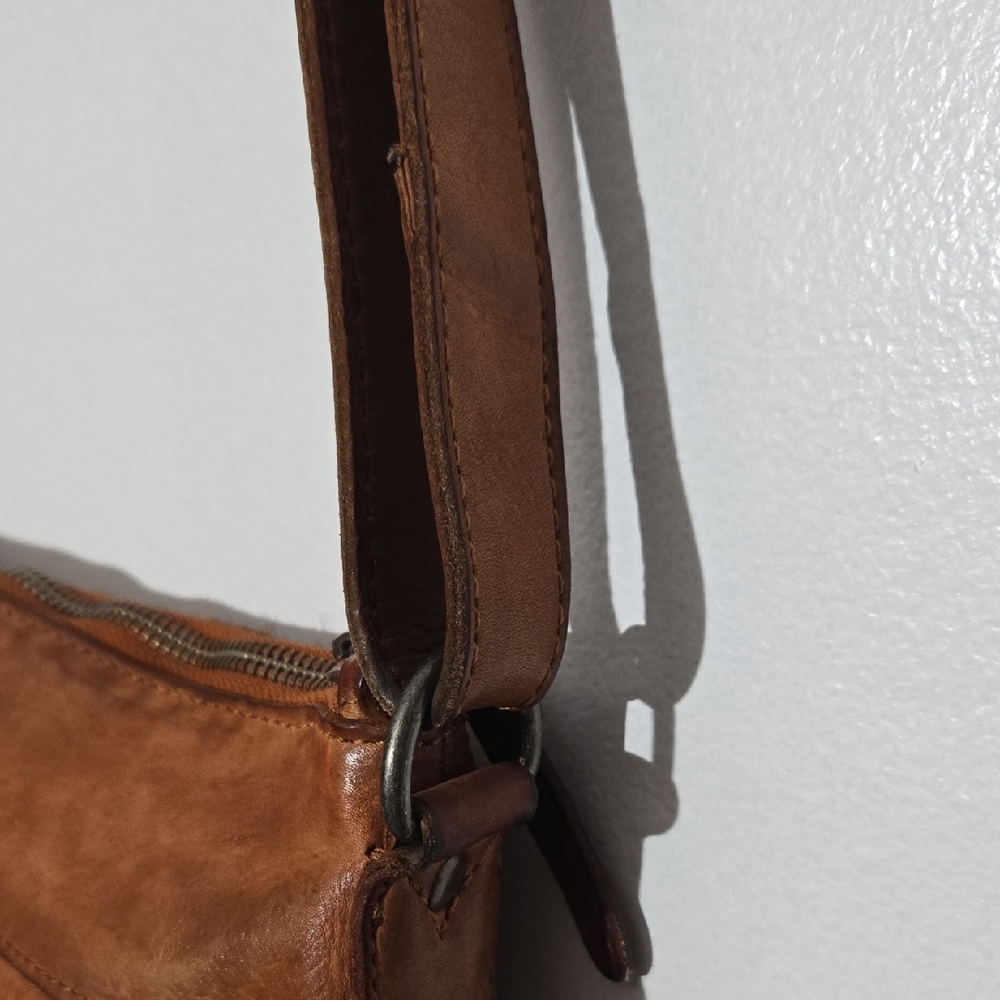 🏠 Vilenca Holland Elegant Brown Woven Adjustible Strap Crossbody Bag - Picture 8 of 13